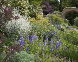 Broughton Castle, Oxfordshire Broughton Castle Gardens